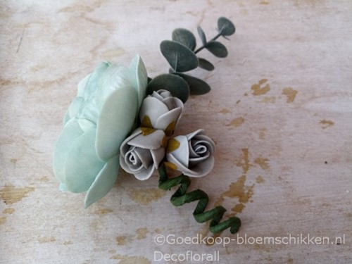 [A-015901] Corsage Ranonkel CRR 901 LichtBlauw Grijs +Euc Maatwerk